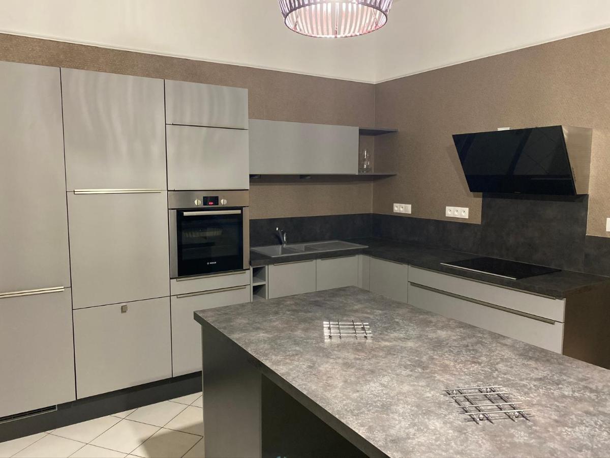 A La Villa Perroy Les Chambres Sont Spacieuses Et Les Petit-Dejeuners Offerts Dunkirk Eksteriør bilde